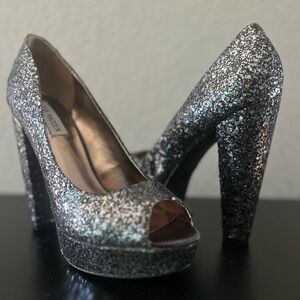 Steve Madden black and silver sparkly heels. Size 8